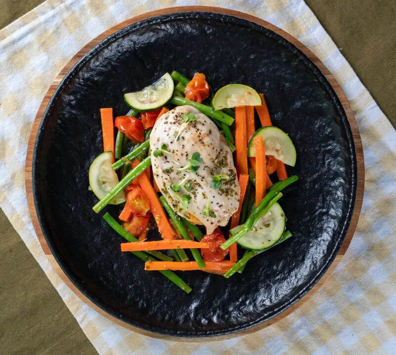 

Foodcraft Chicken Breast Stuffed with Sun-Dried Tomato & Three Cheese, 375g