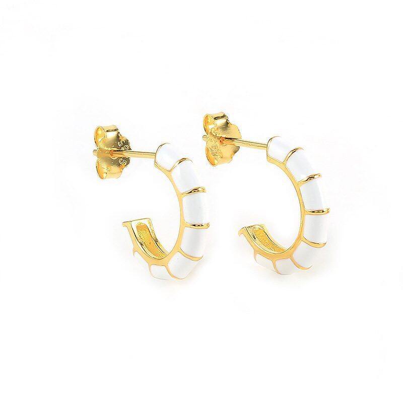 

Lussocollezioni Golden Katie Earrings with Modern Elegance