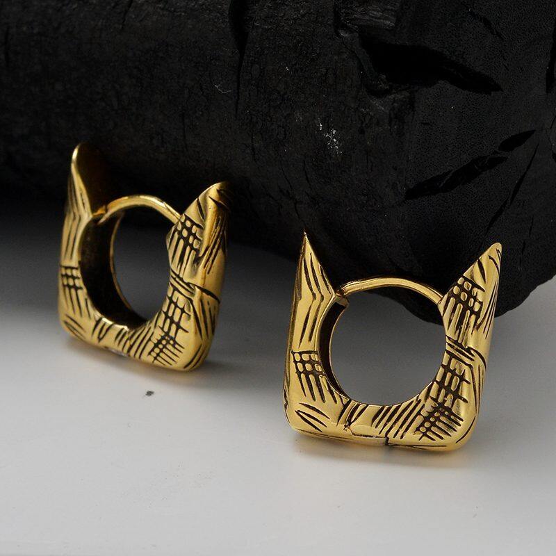 

Lussocollezioni Gold Madeline Earrings for a Bold Statement