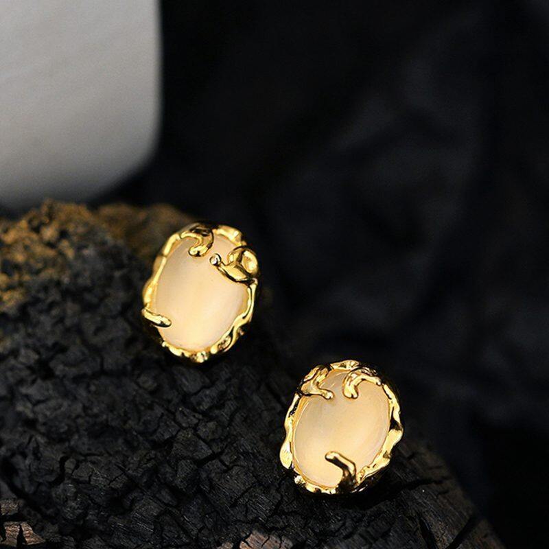 

Lussocollezioni Gold Agate Stone Earrings for a Touch of Nature