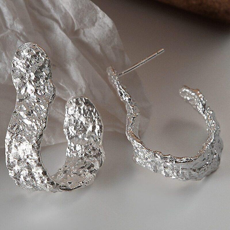 

Lussocollezioni Silver Mystic Glimmer Earrings with a Dazzling Finish