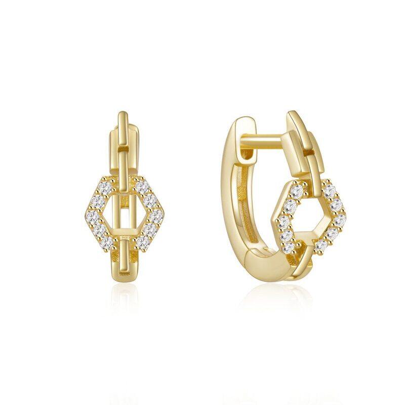 

Lussocollezioni Connect Earrings with Elegant Gold Finish
