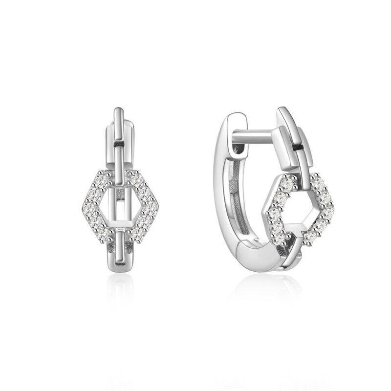 

Lussocollezioni Sheen Silver Earrings with a Polished Look