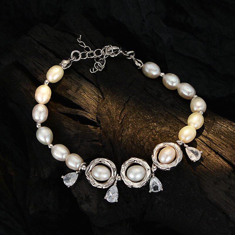 

lussocollezioni Elegant Baroque Pearl and Silver Bracelet for a Timeless Appeal