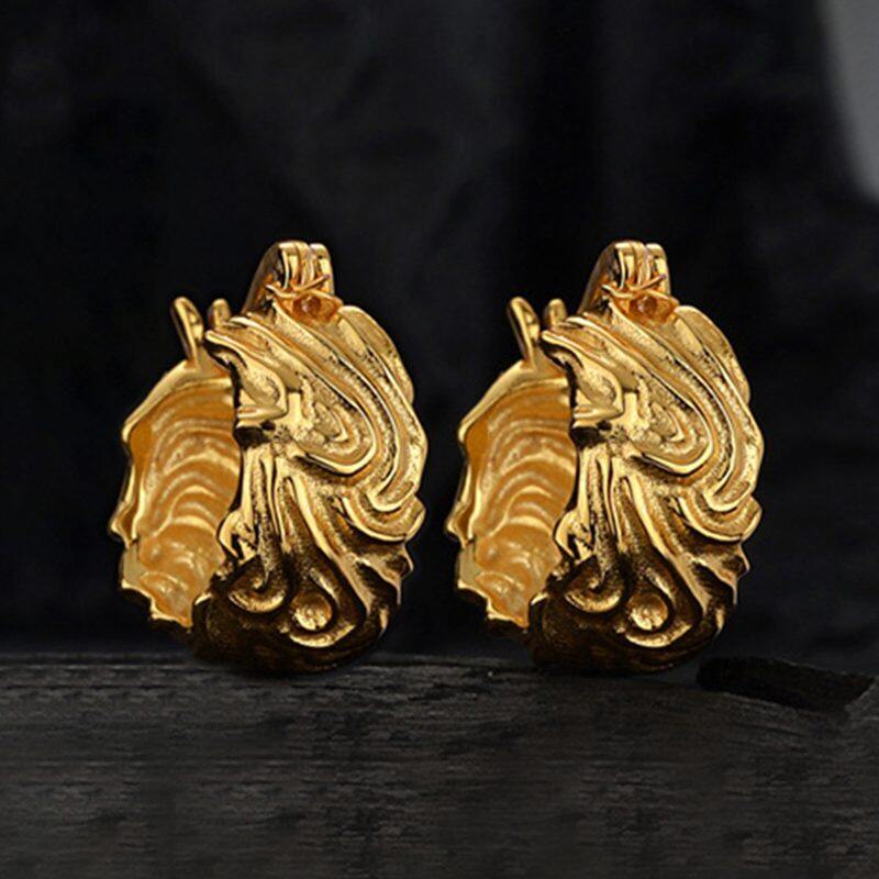 

Lussocollezioni Golden Mirage Earrings with Curved Elegance