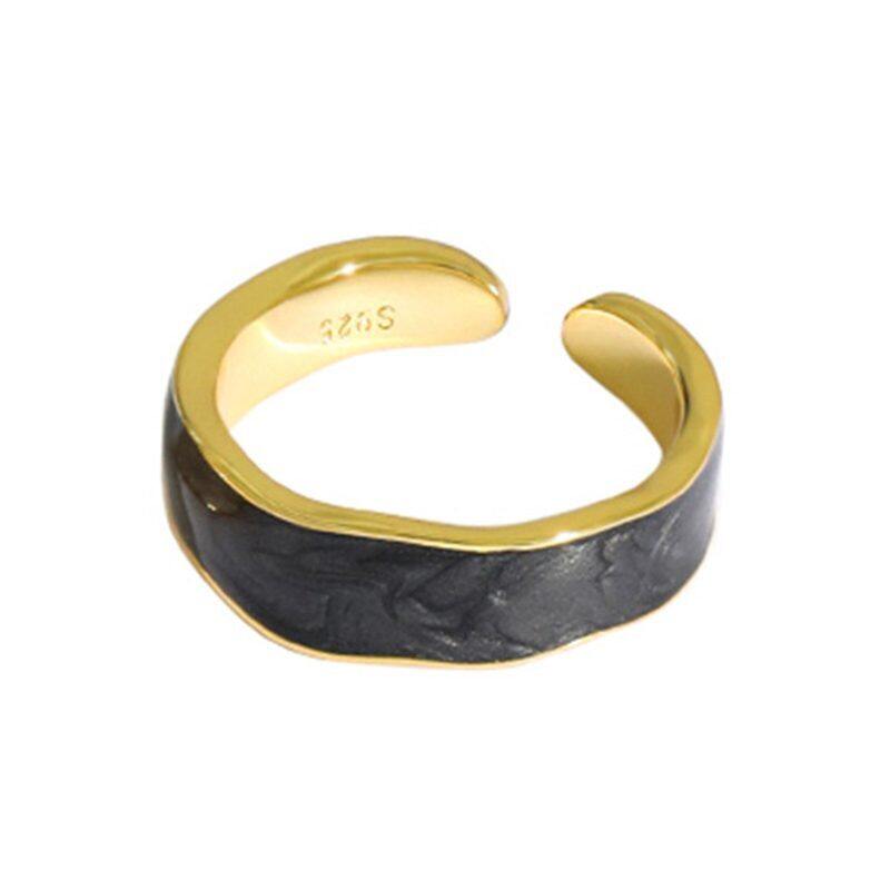 

lussocollezioni Vilo Gold Ring for a Professional Look
