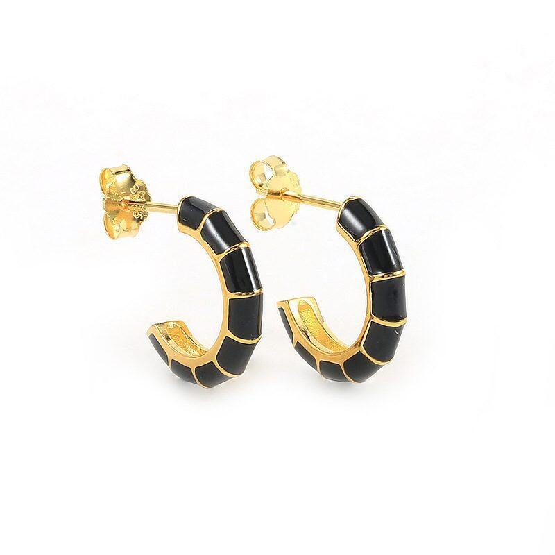 

Lussocollezioni Black Katie Earrings for a Bold Look