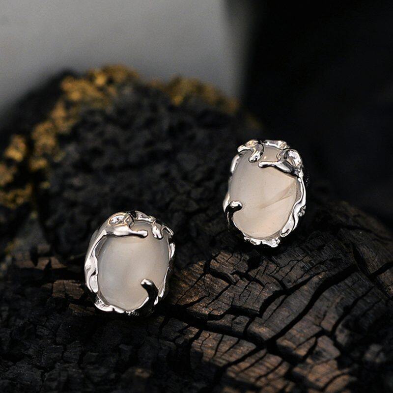 

Lussocollezioni Silver Agate Stone Earrings with Natural Elegance