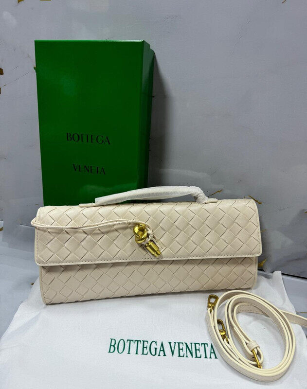 

Bottega Veneta Woven Leather Clutch Bag - Model 9901#