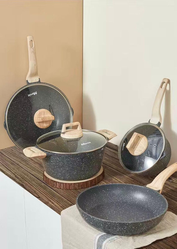 

Menjo 4-Piece Non-Stick Cooking Set with Lids, Black