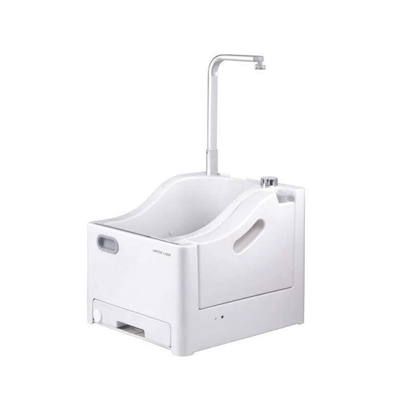

Green Lion Portable Wudu Machine 2.5L Water Capacity Hands Free Foot Pedal Dual 1800mAh Batteries USB Charging Lightweight No Installation Needed for