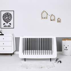 Snuz Kot Skandi Convertible Nursery Cot Bed with 3 Mattress Height, 120 x 81 x 26cm, Mono