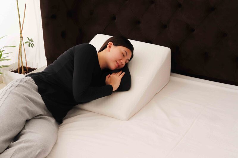 Moon Wedge Pillow-60 x 60 x 30cm, White