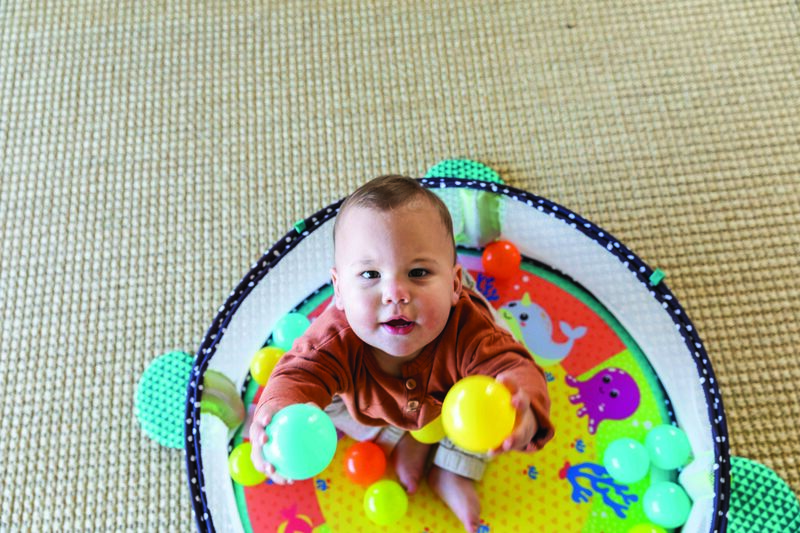 Infantino Grow-With-Me Activity Playmat & Ball Pit, Multicolour