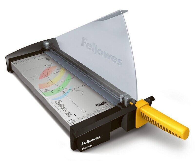 

Fellowes Fusion A4 Guillotine, 10 sheets, 320mm Cutting Length