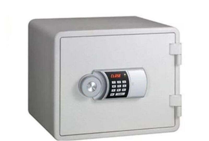 

Eagle YESM-015D Fire Resistant Safe, Digital Lock (White)