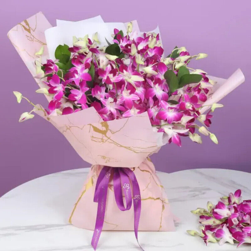 

Generic 15 Orchid Love Bouquet, Purple