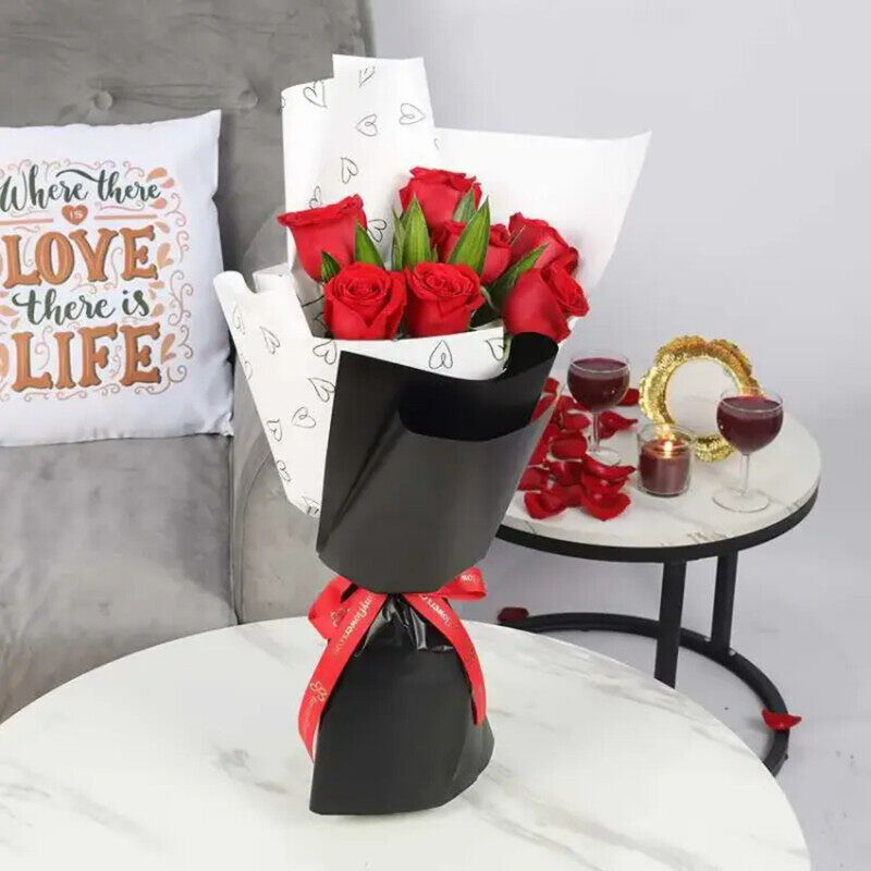

Generic Cute Love 7 Roses Bouquet, Red