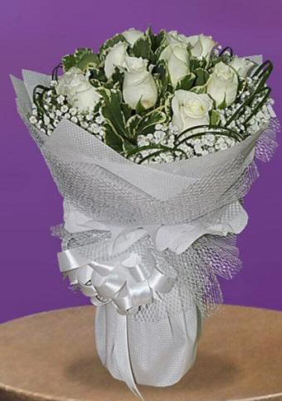 

Carmel Flowers Elegant Rose Bouquet, White