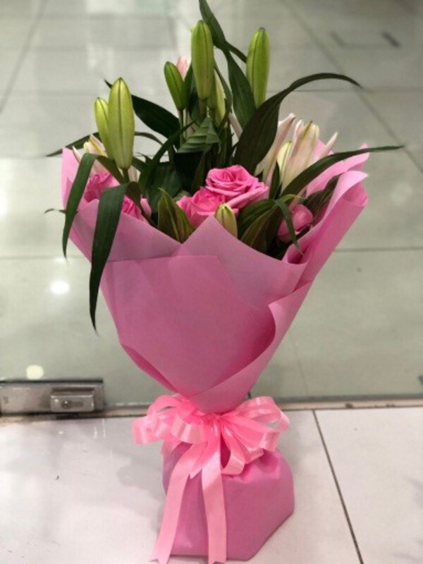 

Carmel Flowers Infinite Pink Bouquet, Pink