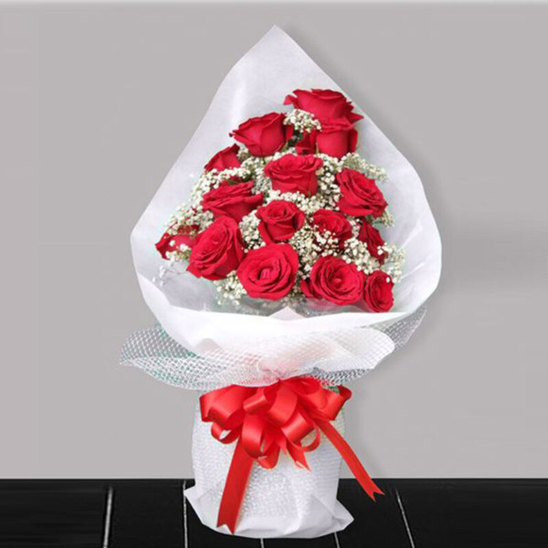 

Carmel Flowers Divine Bouquet, Red