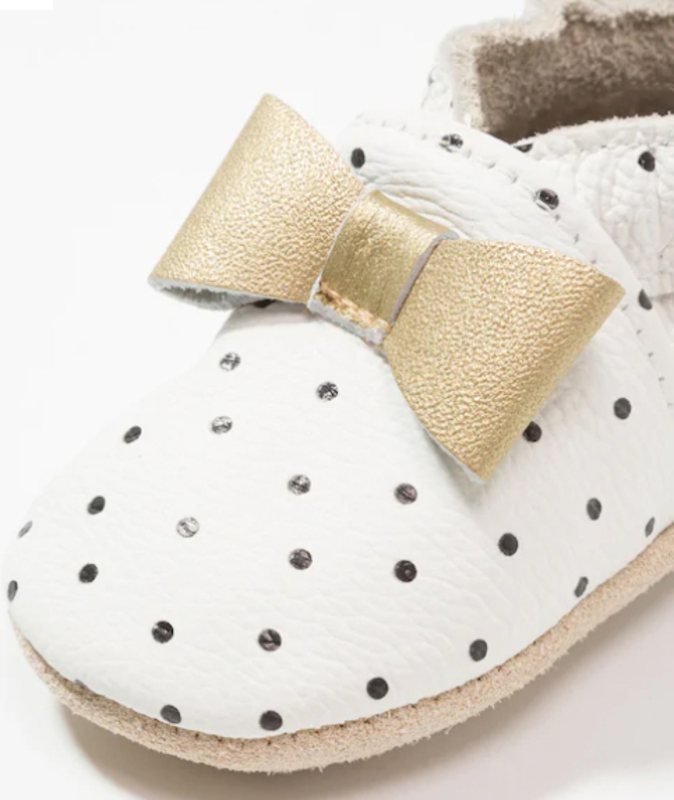 Rose et Chocolat Polka Dot Classic Shoes, 0-6 Months, White
