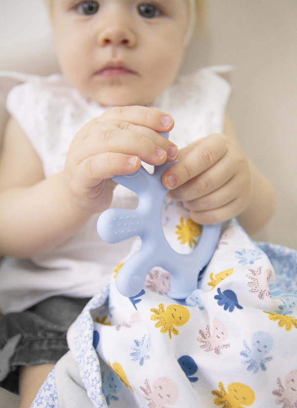 Babyjem Relaxing Cloth with Pathwork Teether, 0+ Months, Blue