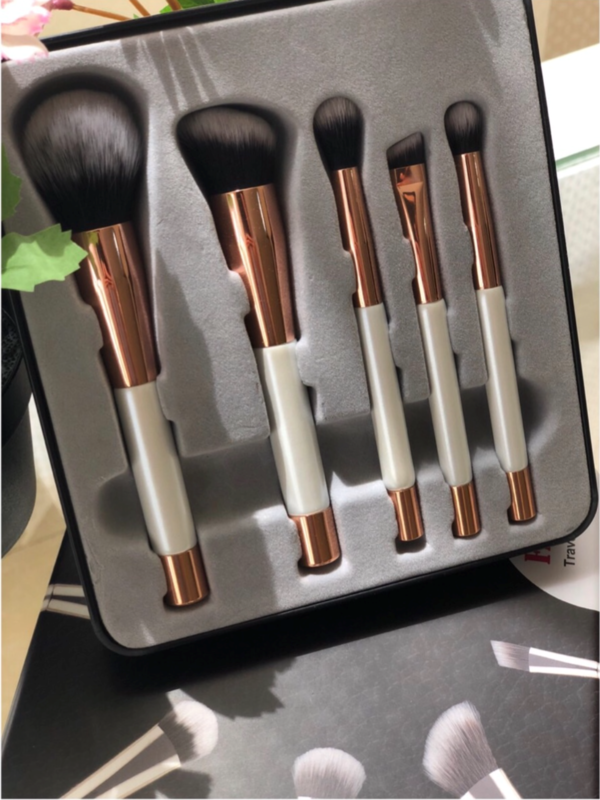 

Coco Jar Bamboo Makeup Brushes Set