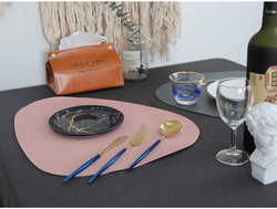 Oval 4-Piece Leather Table Mats for Kitchen and Dining Room, Pink
