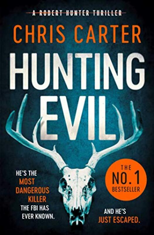Hunting Evil By Carter Chris - Paperback
