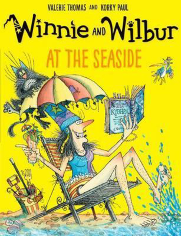 Winnie and Wilbur at the Seaside, Paperback Book, By: Valerie Thomas