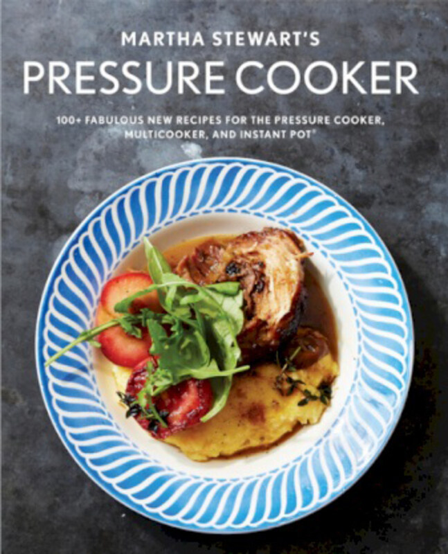 

Martha Stewart's Pressure Cooker: 100+ Recipes for Fast Flavor, Paperback Book, By: Editors Of Martha Stewart Livi