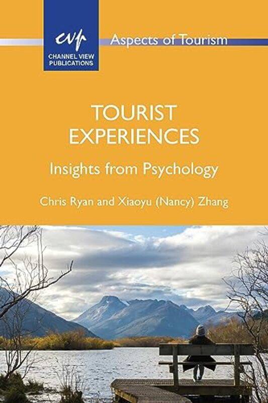 

Tourist Experiences by Chris RyanXiaoyu Nancy Zhang-Hardcover