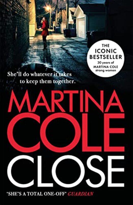 

Close by Martina Cole-Paperback