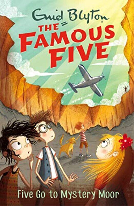 

Famous Five Five Go To Mystery Moor by Enid Blyton-Paperback