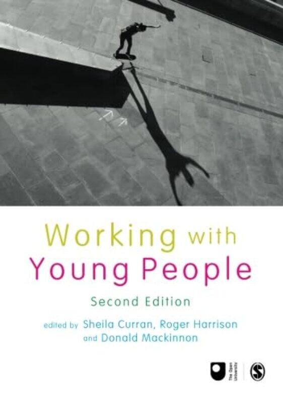 

Working with Young People-Paperback