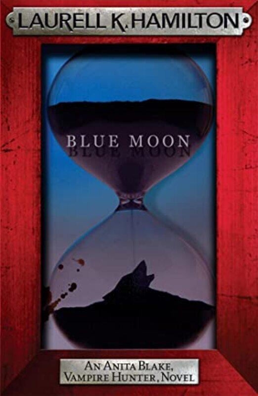 

Blue Moon by Laurell K Hamilton-Paperback