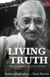 Living In Truth,Hardcover,ByRamin Jahanbegloo