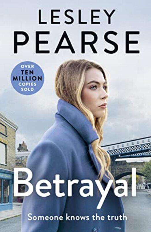 

Betrayal by Lesley Pearse-Hardcover
