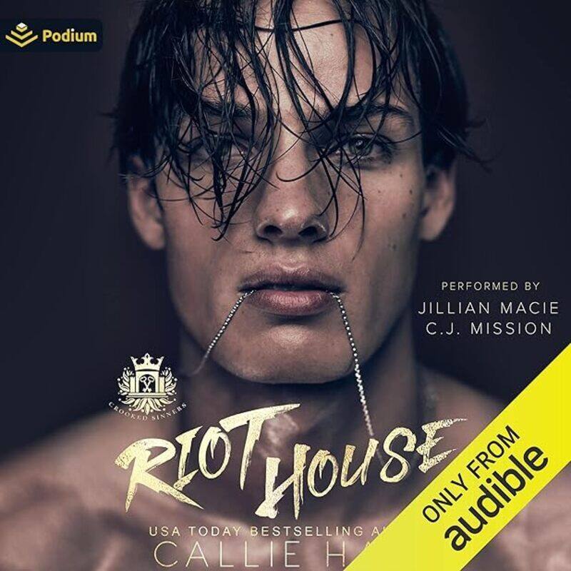 

Riot House by Hart Callie Paperback