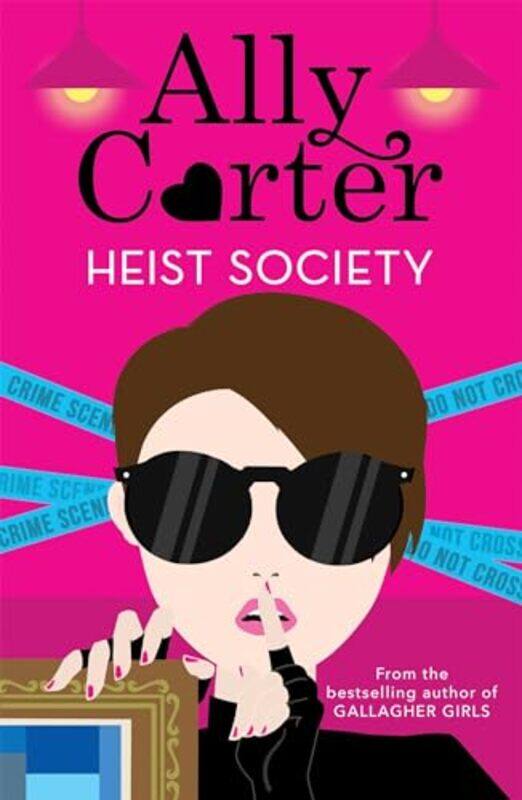 

Heist Society Heist Society by Ally Carter-Paperback