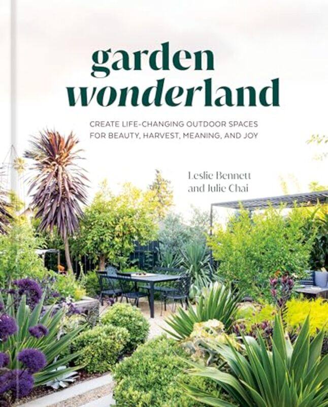 

Garden Wonderland By Bennett Leslie - Hardcover