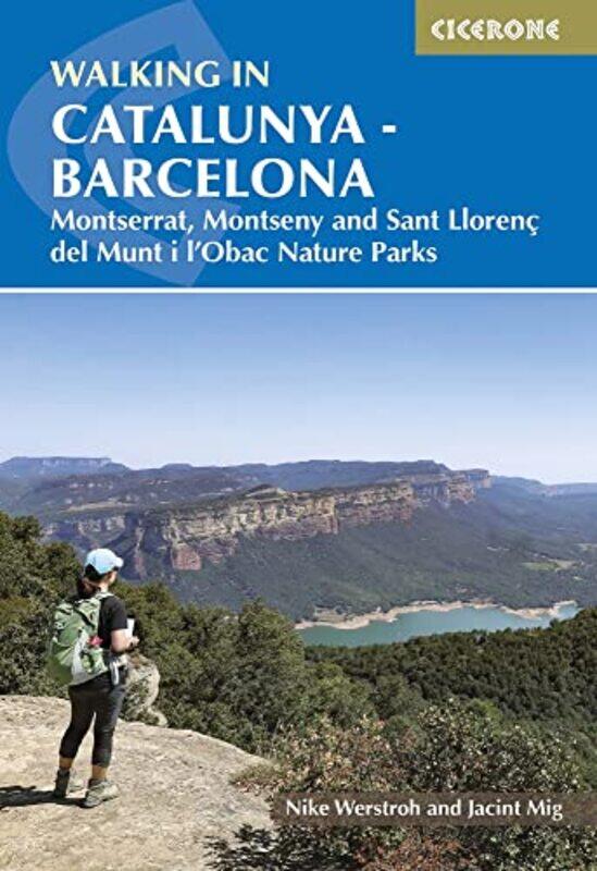 

Walking in Catalunya Barcelona by Nike WerstrohJacint Mig-Paperback