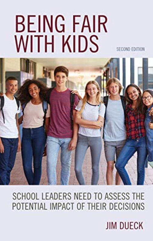 

Being Fair with Kids by Maike AndresenChris University of Reading UK BrewsterVesa Suutari-Hardcover