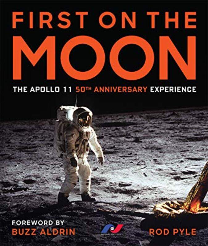 

First on the Moon by Nikki SullivanCraig Middleton-Hardcover