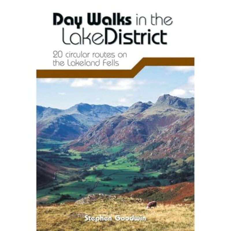 Day Walks in the Lake District by Stephen Goodwin-Paperback