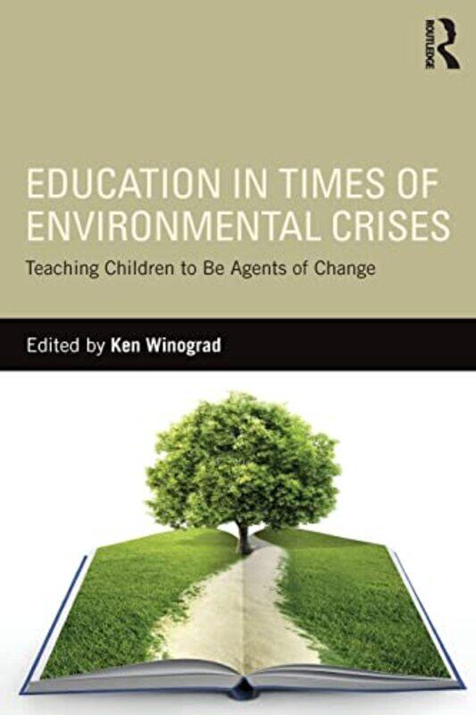 

Education in Times of Environmental Crises by Leisa Stewart-SharpeAaron Cushley-Paperback