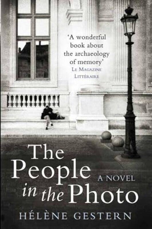 

The People in the Photo by Hlne GesternEmily BoyceRos Schwartz-Paperback