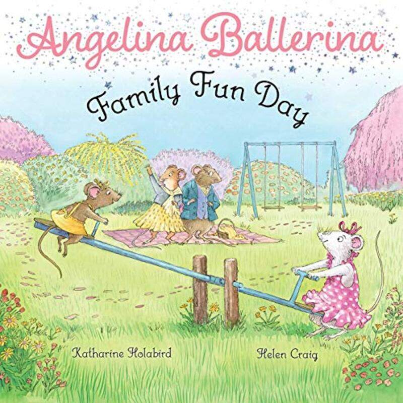 

Family Fun Day by Katharine HolabirdHelen Craig-Paperback