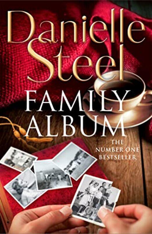 

Family Album by Danielle Steel-Paperback
